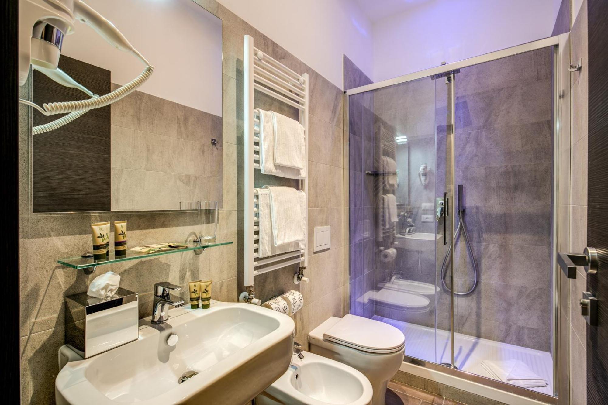 H501 Luxury Rooms โรม ภายนอก รูปภาพ